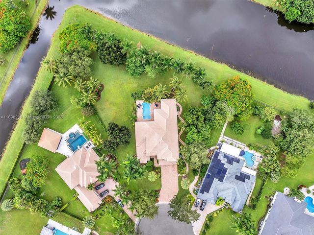 3849 Gulfstream Way, Davie, FL 33328