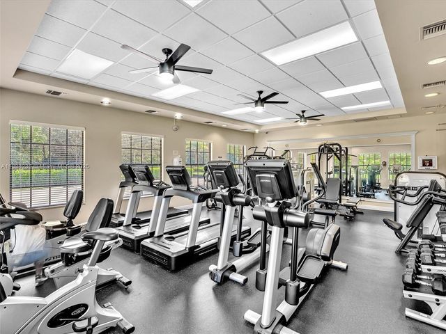 3849 Gulfstream Way, Davie, FL 33328
