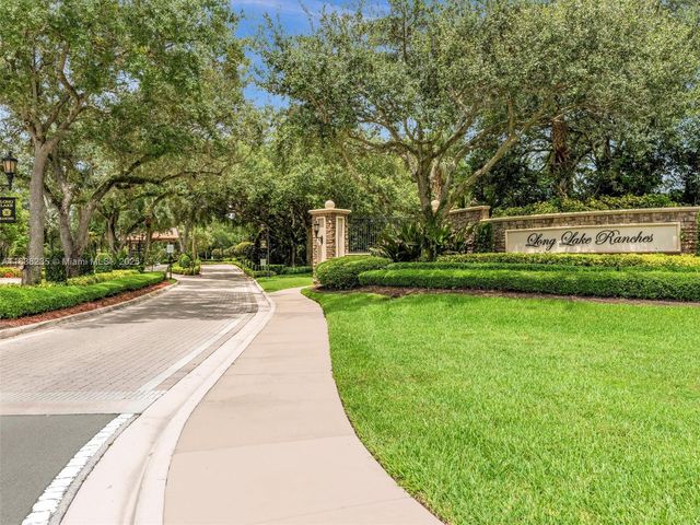 3849 Gulfstream Way, Davie, FL 33328