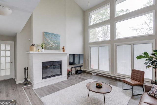 8515 Lake Drive, Snellville, GA 30039