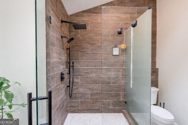 8515 Lake Drive, Snellville, GA 30039