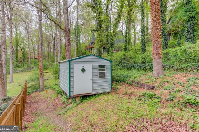 8515 Lake Drive, Snellville, GA 30039