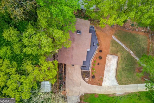 8515 Lake Drive, Snellville, GA 30039