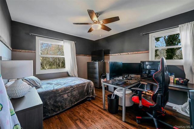 4 Park Road, Rocky Point, NY 11778