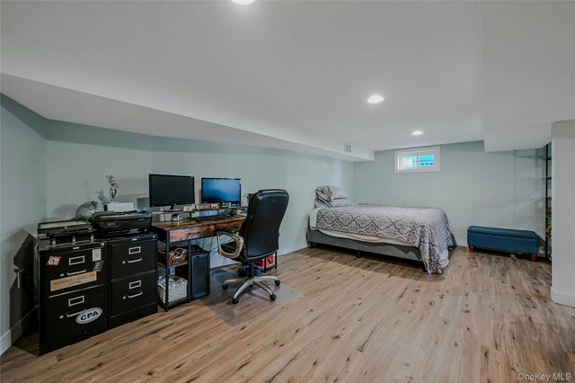 4 Park Road, Rocky Point, NY 11778