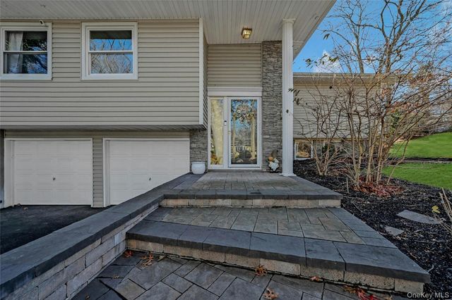 4 Park Road, Rocky Point, NY 11778