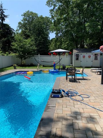 4 Park Road, Rocky Point, NY 11778