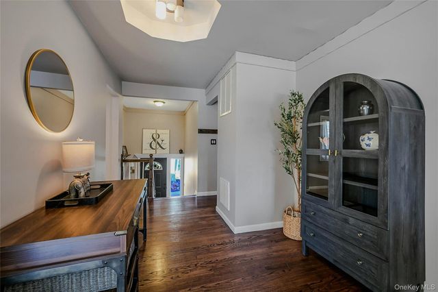 4 Park Road, Rocky Point, NY 11778