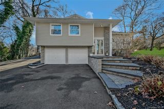 4 Park Road, Rocky Point, NY 11778