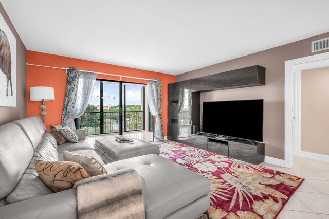 14475 Strathmore Lane 602, Delray Beach, FL 33446