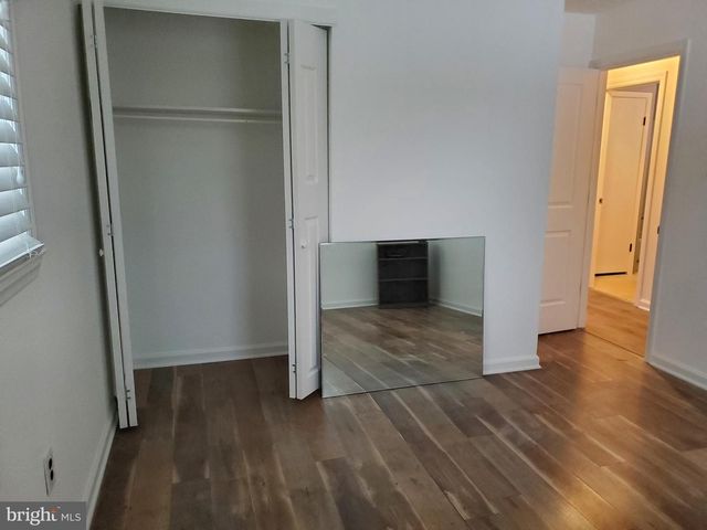 203 CHESTNUT AVE, Berlin, NJ 08009