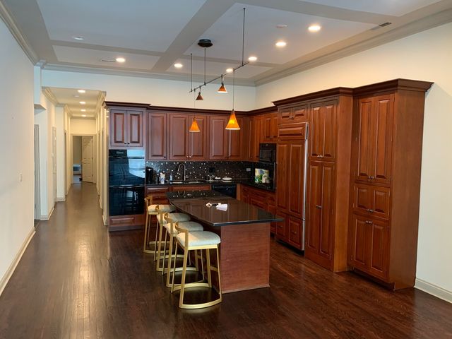 9 E Huron Street 1, Chicago, IL 60611