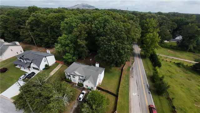 6366 Conisburgh Lane, Stone Mountain, GA 30087