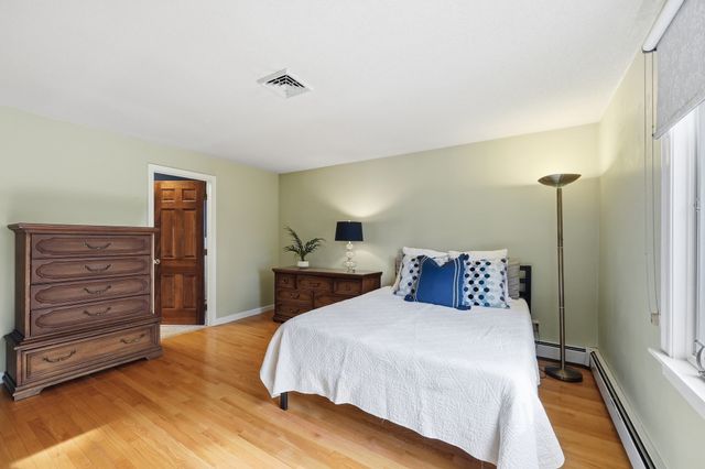 36 Goldenview Drive, West Springfield, MA 01089