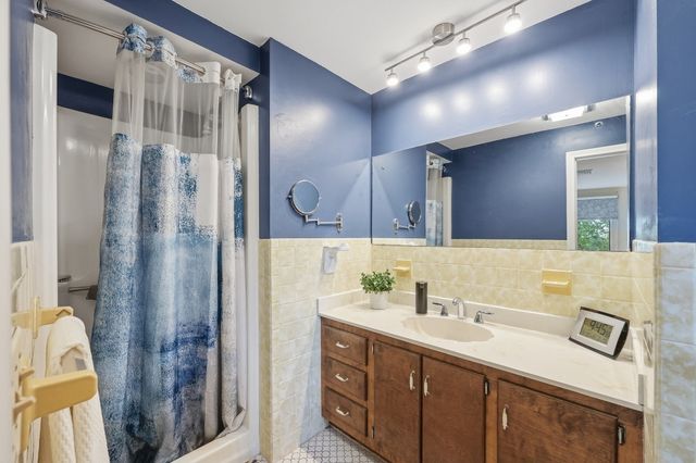 36 Goldenview Drive, West Springfield, MA 01089