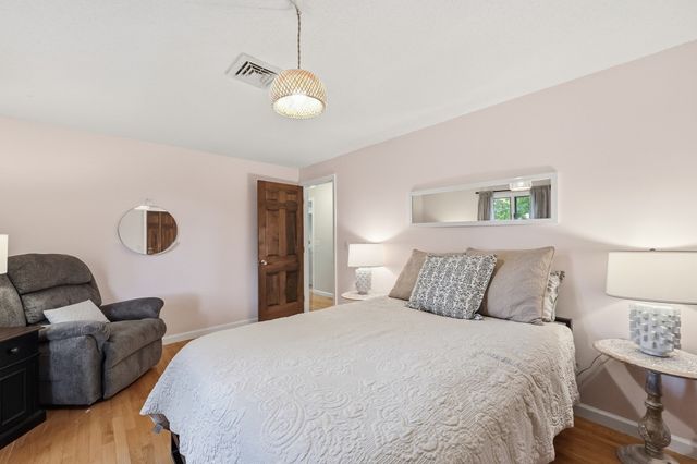 36 Goldenview Drive, West Springfield, MA 01089