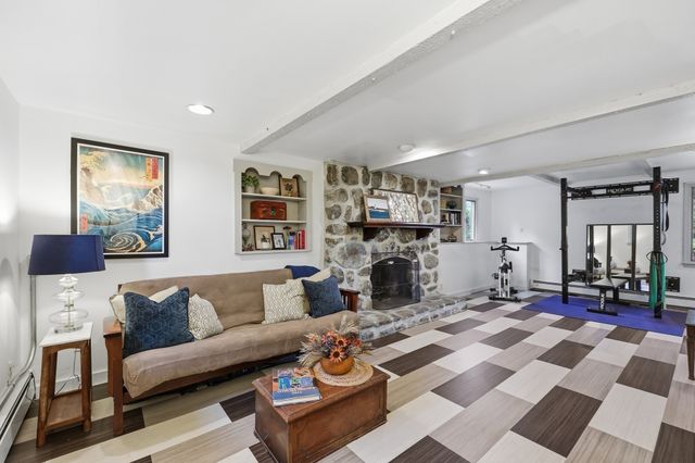 36 Goldenview Drive, West Springfield, MA 01089