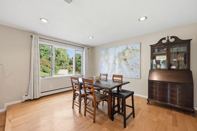 36 Goldenview Drive, West Springfield, MA 01089