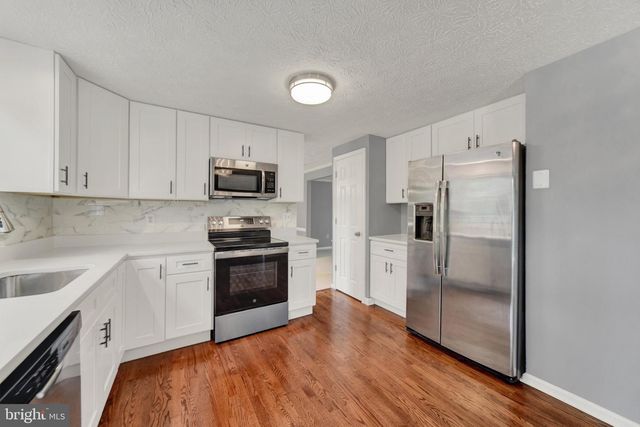 3806 PINEDALE DR, Baltimore, MD 21236