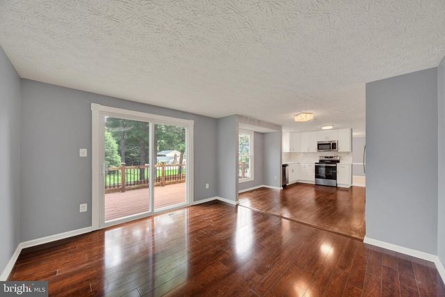 3806 PINEDALE DR, Baltimore, MD 21236