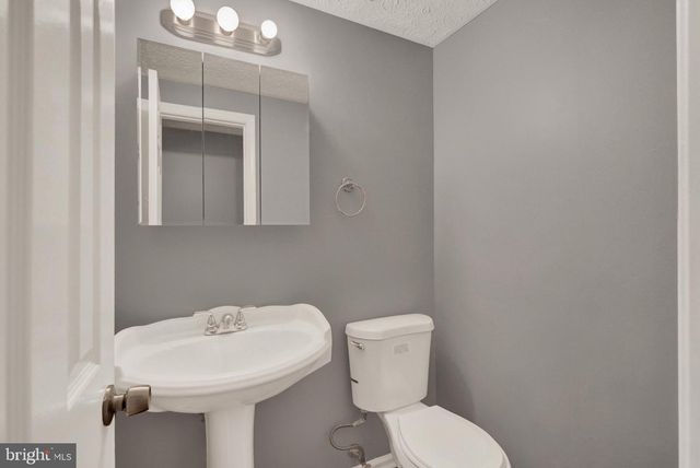 3806 PINEDALE DR, Baltimore, MD 21236