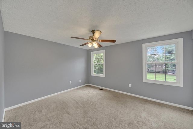 3806 PINEDALE DR, Baltimore, MD 21236