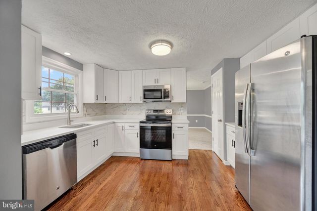 3806 PINEDALE DR, Baltimore, MD 21236