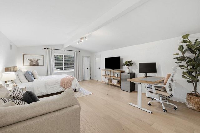 5017 Trail West DR, Austin, TX 78735