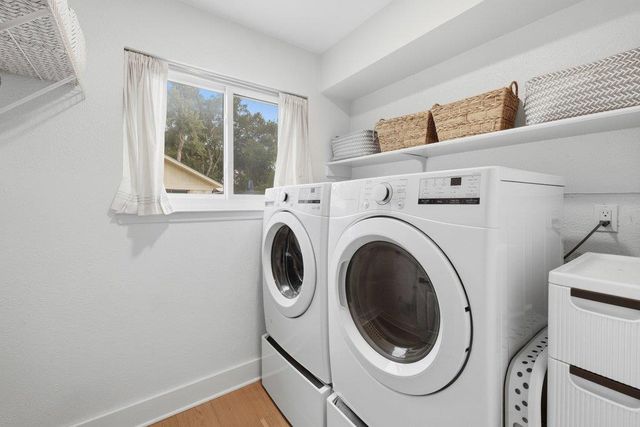 5017 Trail West DR, Austin, TX 78735