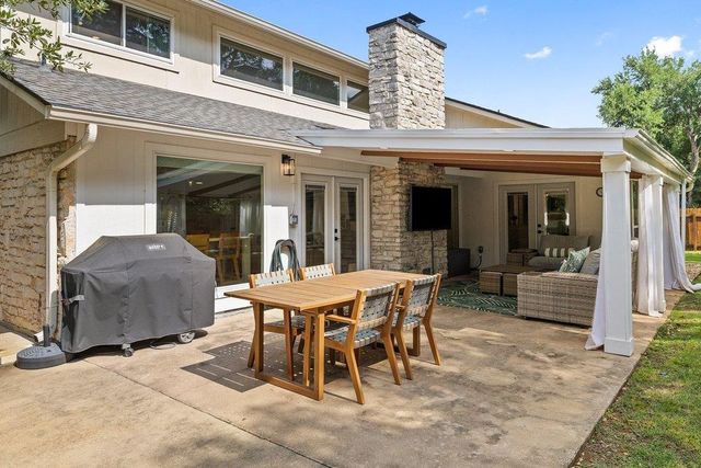 5017 Trail West DR, Austin, TX 78735