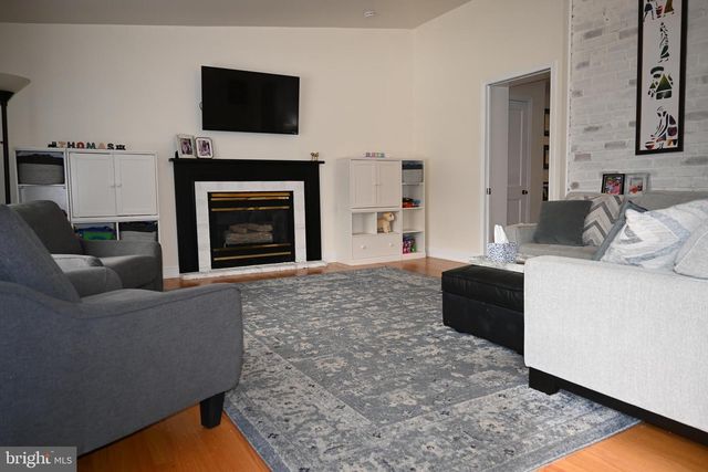 514 SPRINGVIEW LN, Springfield, PA 19064