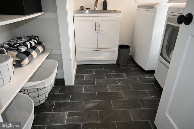 514 SPRINGVIEW LN, Springfield, PA 19064