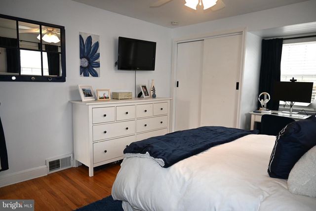 514 SPRINGVIEW LN, Springfield, PA 19064