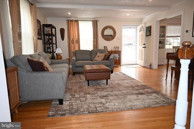 514 SPRINGVIEW LN, Springfield, PA 19064