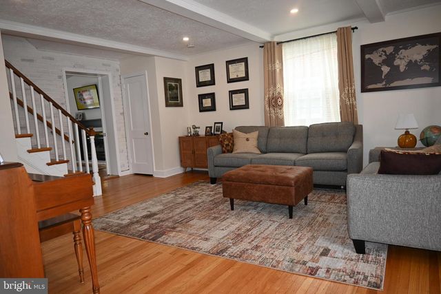 514 SPRINGVIEW LN, Springfield, PA 19064