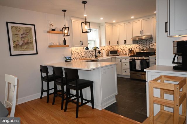 514 SPRINGVIEW LN, Springfield, PA 19064