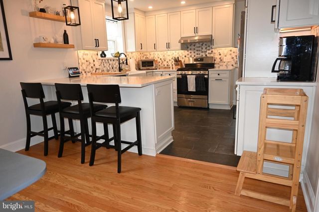 514 SPRINGVIEW LN, Springfield, PA 19064