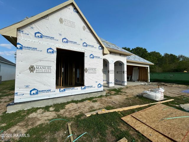 401 Grand Oak Drive, Broussard, LA 70518