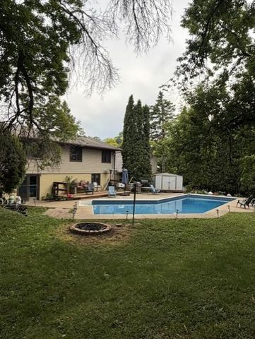 8042 73rd Street S, Cottage Grove, MN 55016
