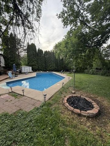 8042 73rd Street S, Cottage Grove, MN 55016