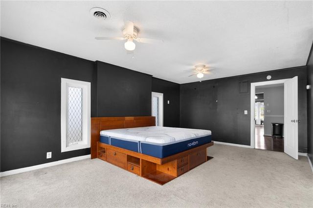 41 Messick RD, Poquoson, VA 23662