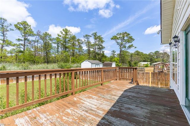 41 Messick RD, Poquoson, VA 23662