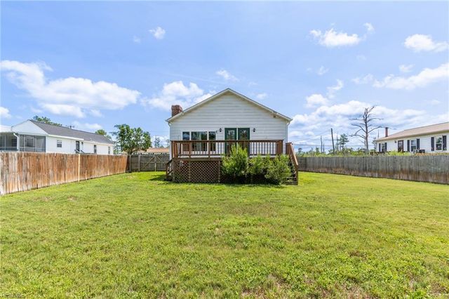 41 Messick RD, Poquoson, VA 23662