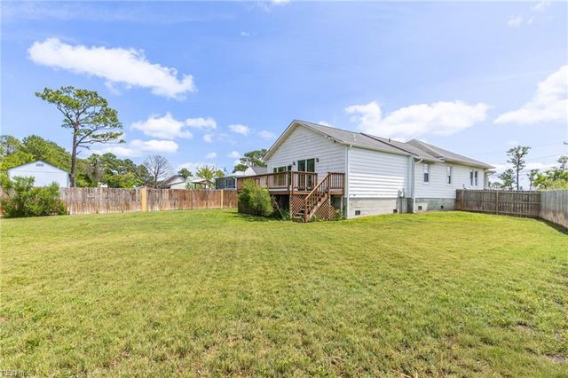 41 Messick RD, Poquoson, VA 23662