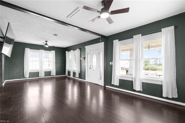 41 Messick RD, Poquoson, VA 23662