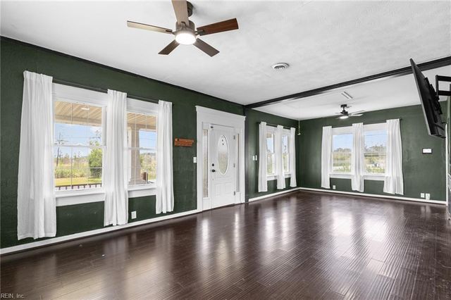 41 Messick RD, Poquoson, VA 23662