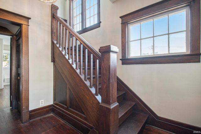 419 W High Street, Elkhart, IN 46516