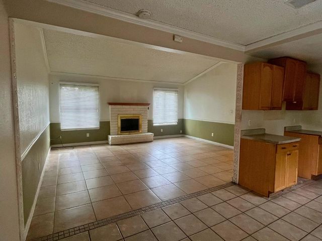 3116 Trudi Way, Modesto, CA 95354