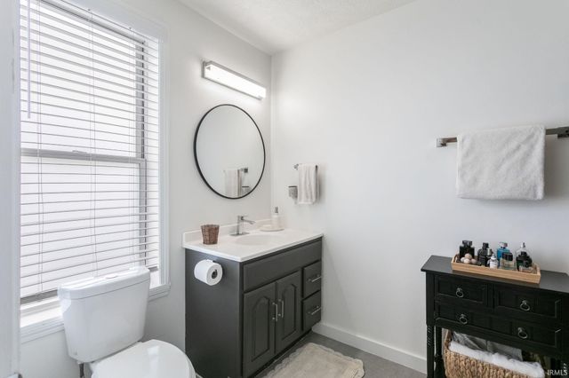 1749 Linden Avenue, Mishawaka, IN 46544