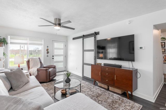 1749 Linden Avenue, Mishawaka, IN 46544